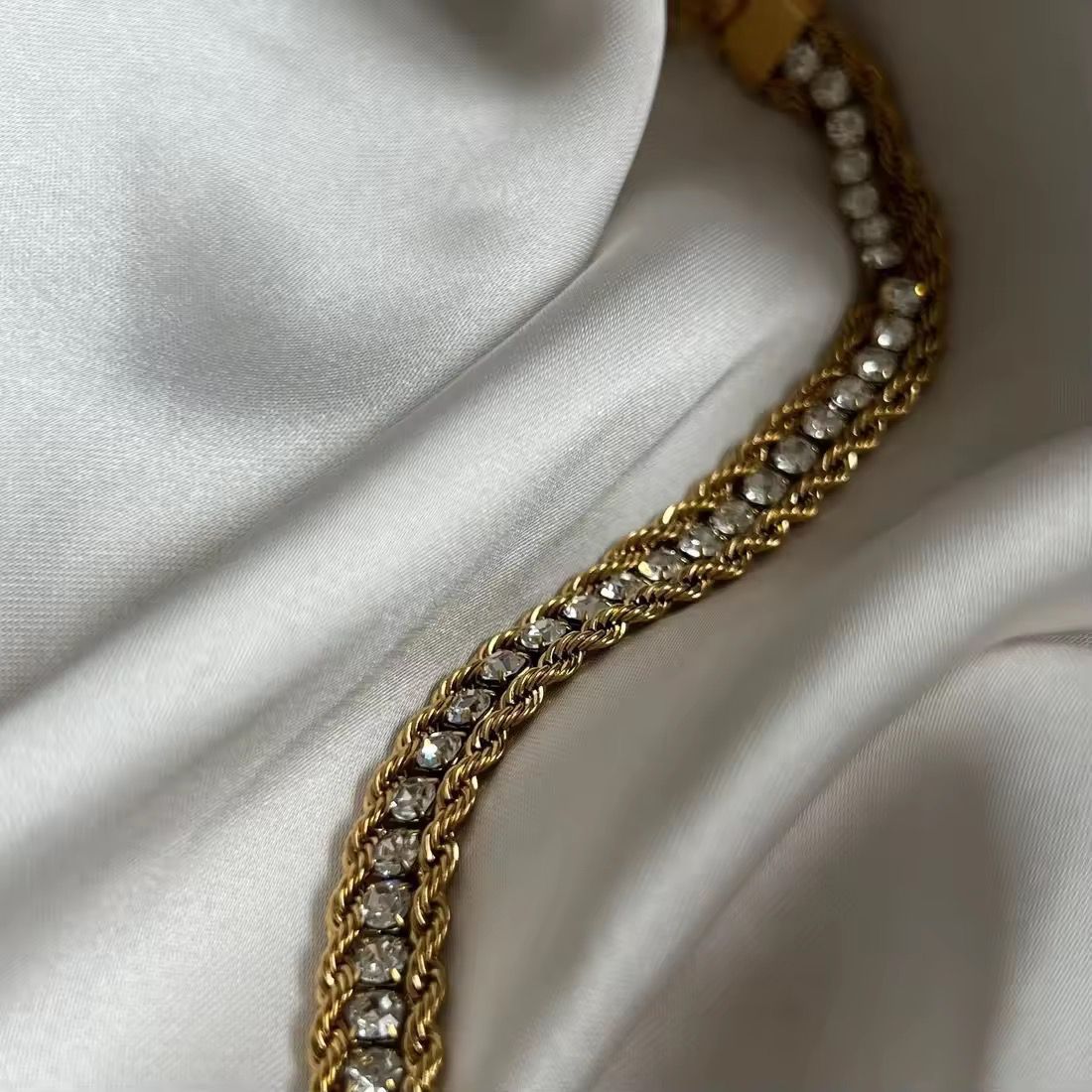 Berry Chain Bracelet – Premium Stainless Steel Bracelet