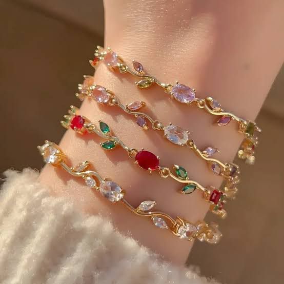 Delicate Tulip Bracelet – Pink, Maroon & Silver | Premium Stainless Steel