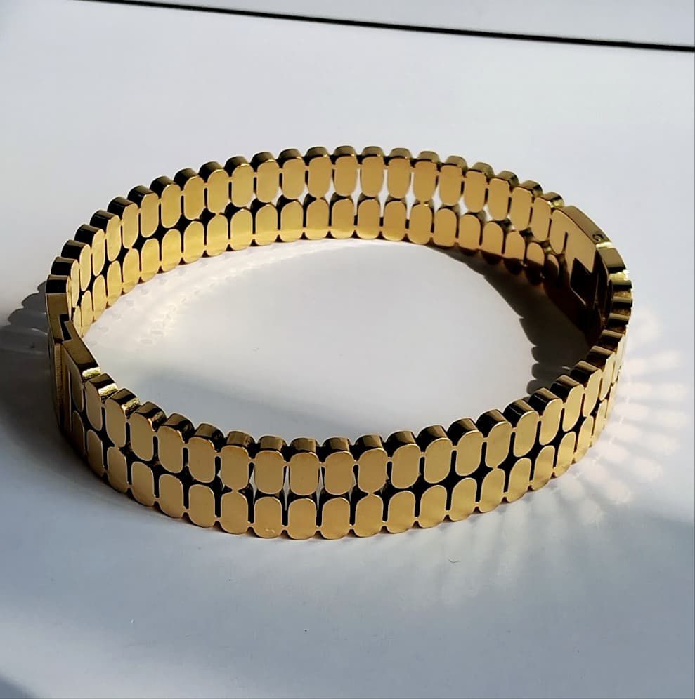Chunky Gold Handcuff Bracelet – Premium Stainless Steel Bangle